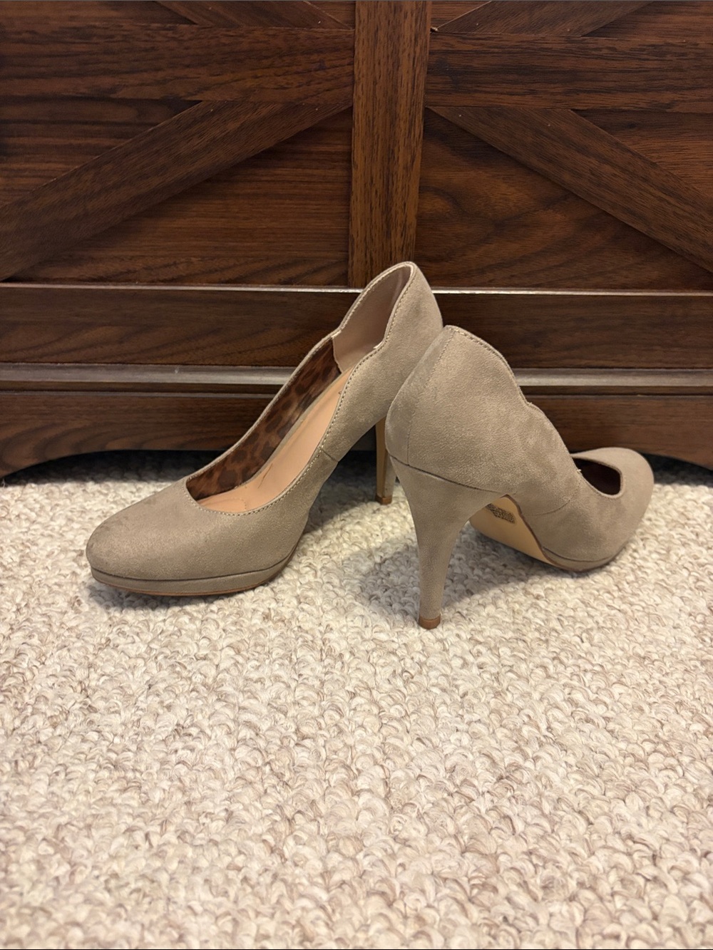Jelly pop Suede Scalloped Heels